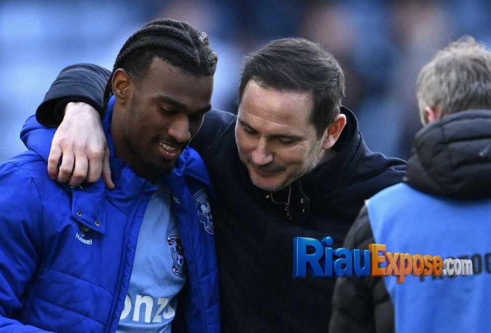 Haji Wright Absen 12 Pekan, Debut Premier League Tertunda