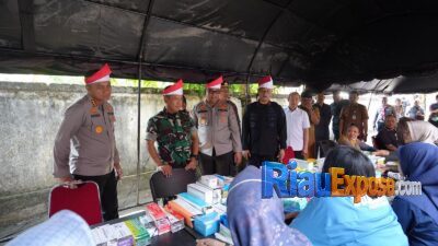 Okura Jadi Titik Awal Ekspedisi Merah Putih Presisi 2026 Polda Riau, Ribuan Sembako dan Bibit Pohon Disalurkan 11 Ekspedisi Merah Putih Presisi 2026 Polda Riau menyalurkan 1.000 paket sembako dan bibit pohon kepada warga Kelurahan Okura, Rumbai Timur, Pekanbaru.