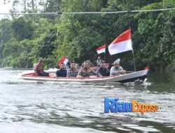 Arungi Sungai Gansal, Tim Ekspedisi Merah Putih Presisi Sambangi Suku Talang Mamak di Pedalaman Inhu