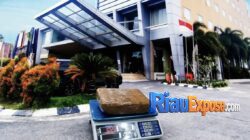 Bareskrim Polri menangkap tiga wanita dan menyita 10 kg sabu di Royal Asnof Hotel Pekanbaru